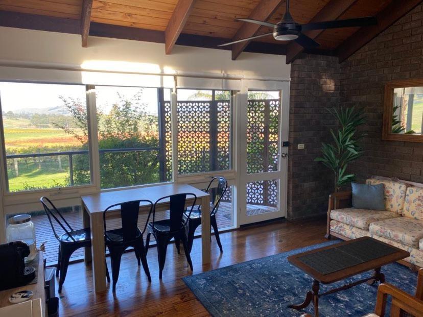 Mount Hope Estate Vineyard Apartment Dixons Creek Exterior photo